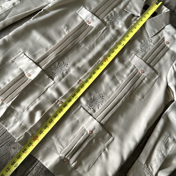 COPACABANA AUTHENTIC YUCATAN GUAYABERA, SIZE MEXICO 44 🇲🇽 - Picture 15 of 15